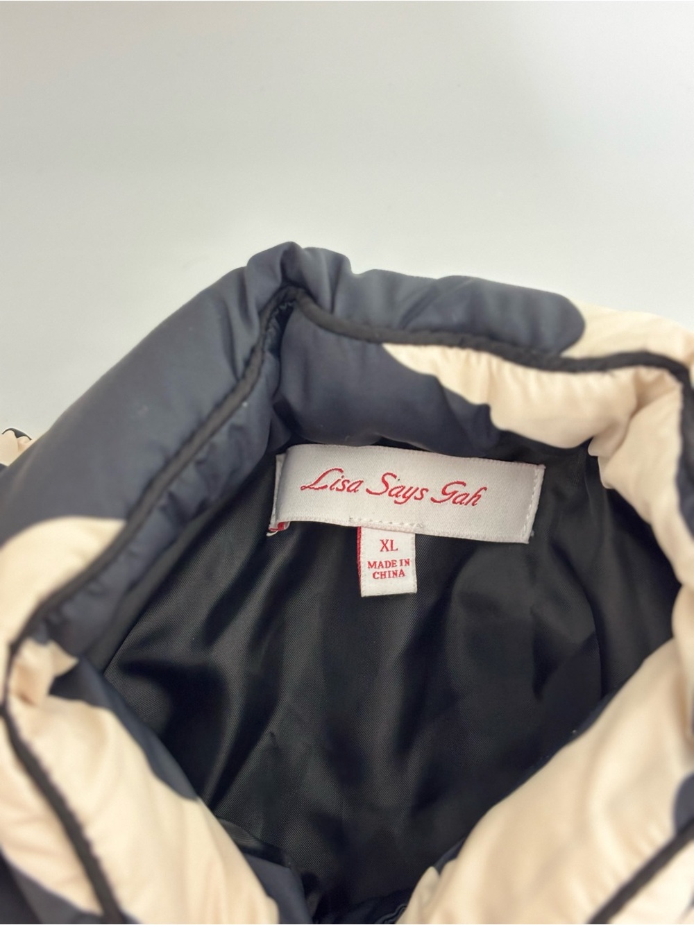 Free People Lisa Says Gah Lady Puffer Jacket in Black and White Cow Print Size X - Picture 9 of 13
